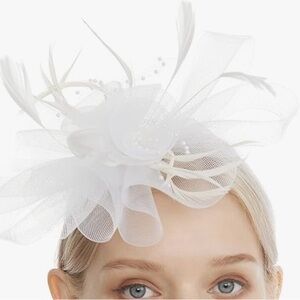 Elegant White Fascinator
